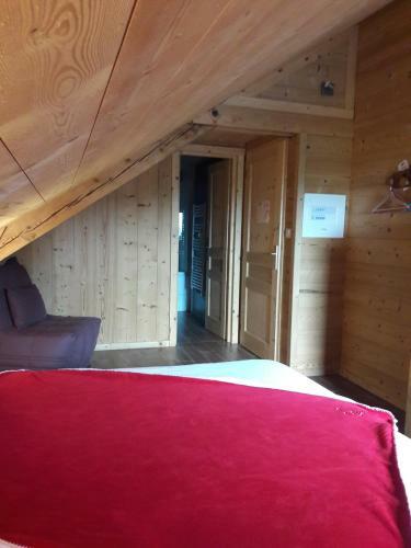Bed & Breakfast Chalet Sous Le Jora - Chambres D'h�tes