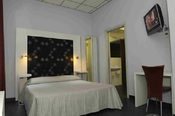 Hotel Aaron