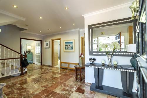 Beautiful Luxury Villa, Marbella With Heated Pool As Option
