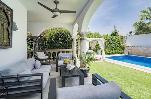 Beautiful Luxury Villa, Marbella With Heated Pool As Option