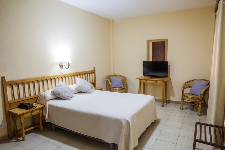 Hotel Tres Jotas