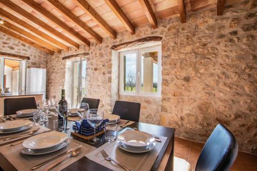 Villa Finca Sera De Caimari