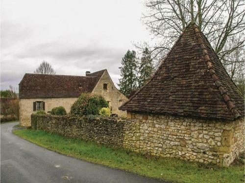 Two-bedroom Holiday Home In Auriac-du-perigord