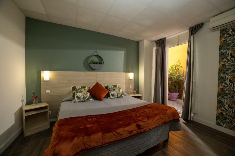 Hotel Parisien
