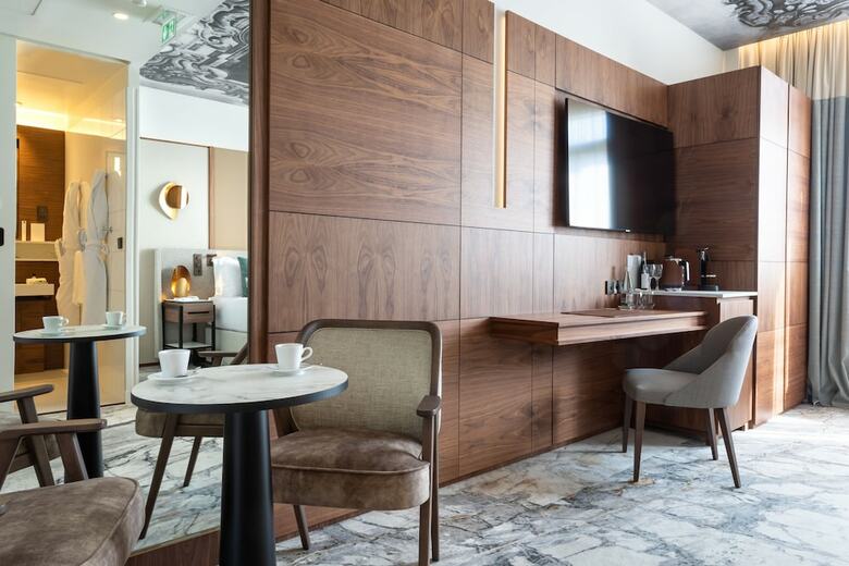 Hotel Intercontinental Paris Avenue Marceau