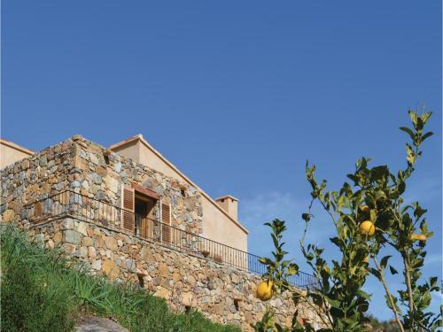 Three-bedroom Holiday Home In Feliceto