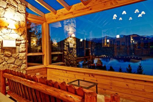 Peninsula Petit Hotel