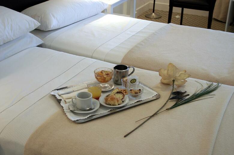 Tolosa Hotel