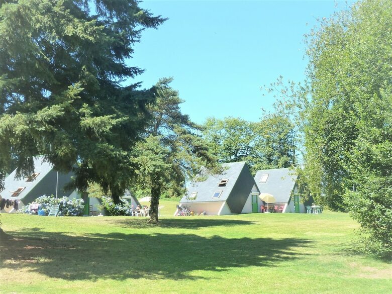 Camping Le Val De Landrouet