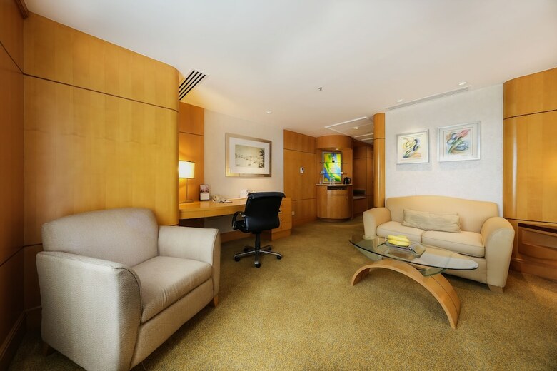 Hotel Makati Shangri-la Manila (Dlx)