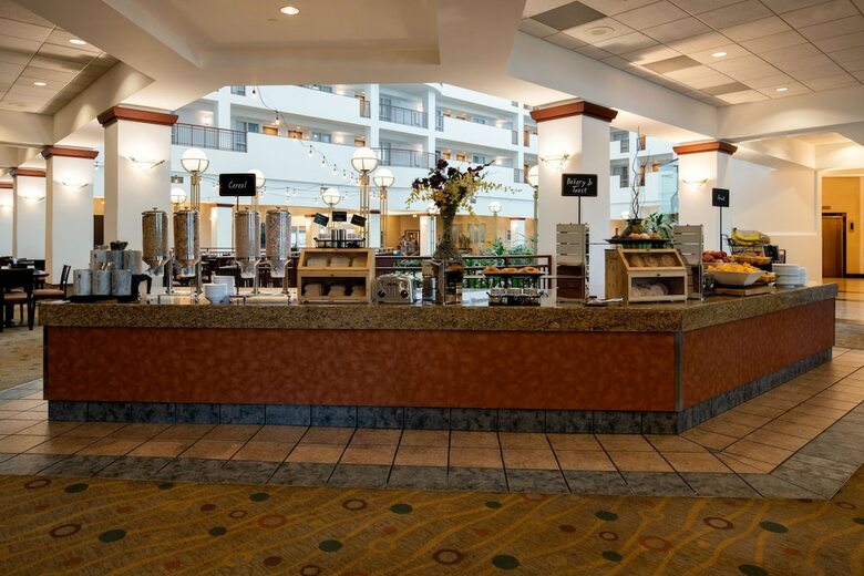 Hotel Embassy Suites Portland - Airport