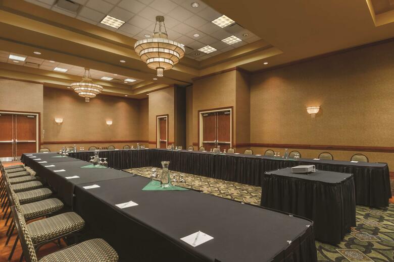 Hotel Embassy Suites Portland - Airport