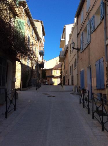 Maison de Village Dans Le Coeur de Saint Tropez