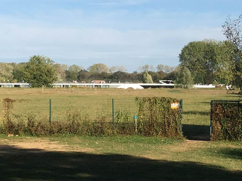 Lodge Camping De Tournus - Drole De Cabane