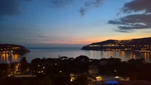 Apartamento Luxurious Flat With Stunning View On Boulevard Napol�on III