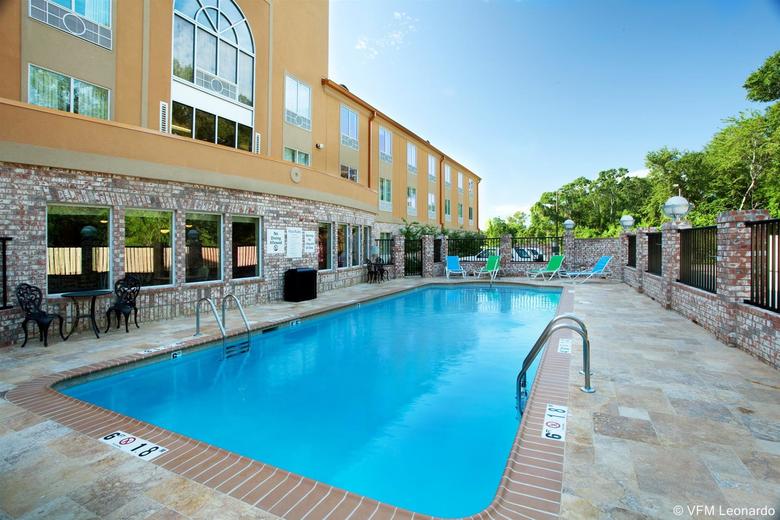 Holiday Inn Express Hotel & Suites Lafayette-south