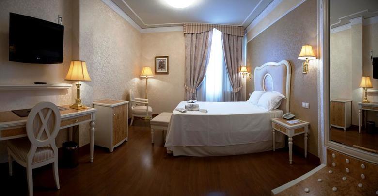 Hotel Santa Isabel
