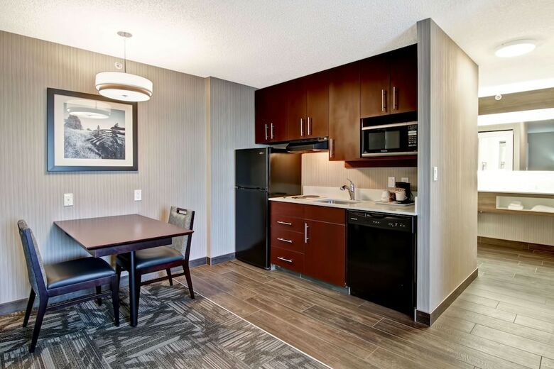 Hotel Hampton Inn & Suites Calgary-airport Canada