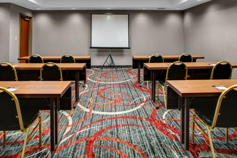 Holiday Inn Express Hotel & Suites Pittsburgh-south Side