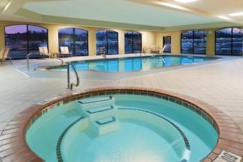 Holiday Inn Express Hotel  Suites Little Rock