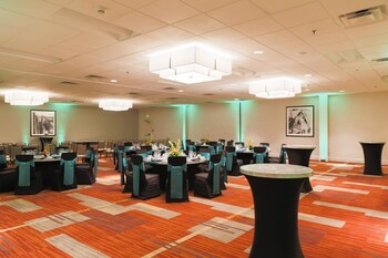 Hotel Embassy Suites Denver - Southeast (hampden Avenue)