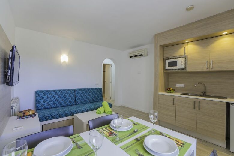 Apartamentos Holiday Center