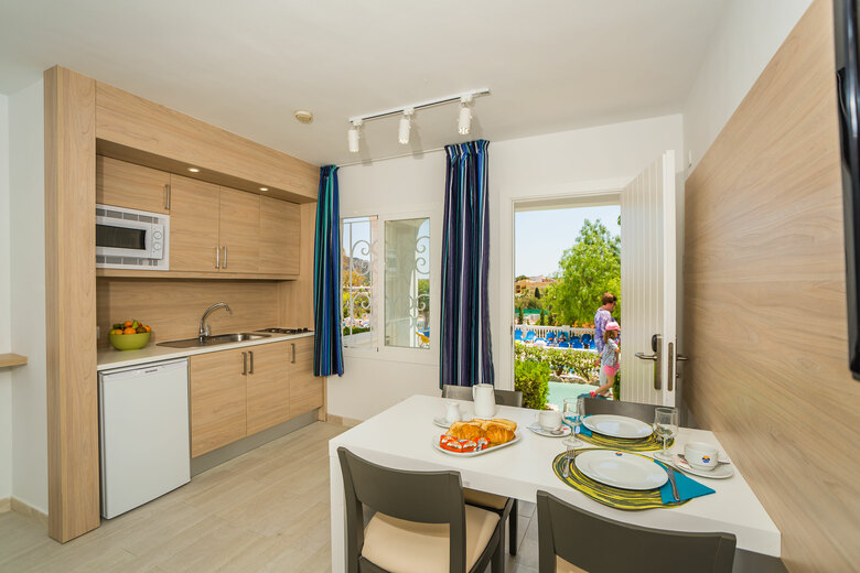 Apartamentos Holiday Center
