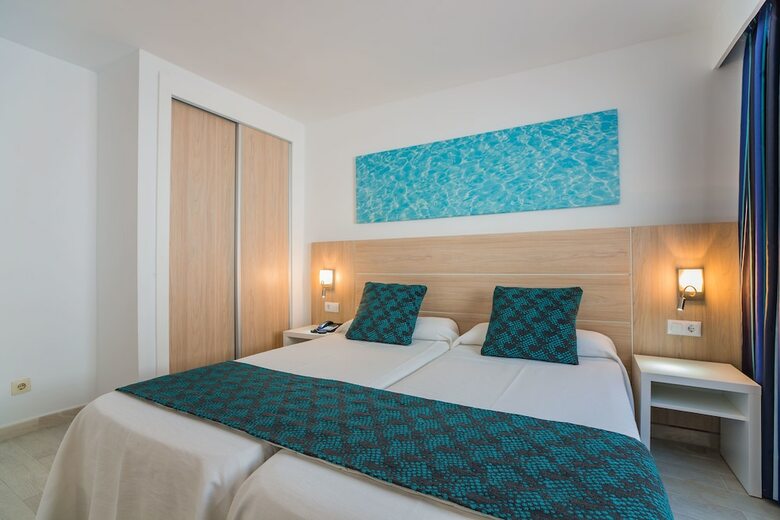 Apartamentos Holiday Center