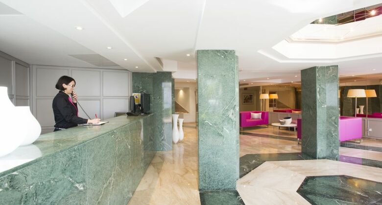 Reverence Life Hotel - Adults Only