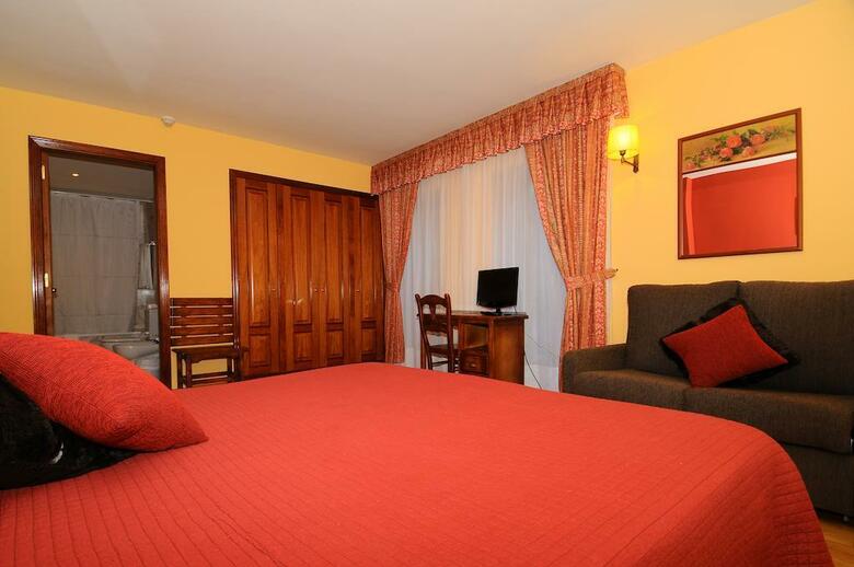 Hotel Husa Eth Pomer