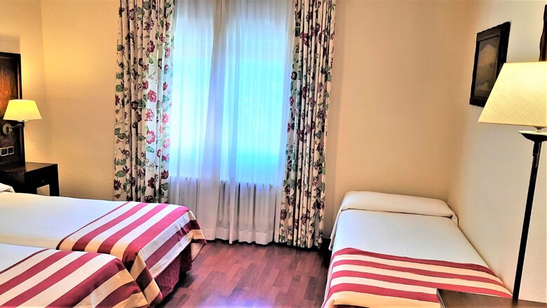 Hotel Husa Urogallo