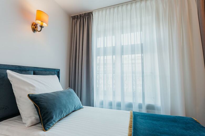 Jan Hotel