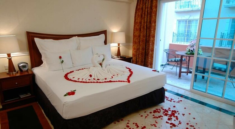 Hotel Villa Mercedes Curio Collection By Hilton