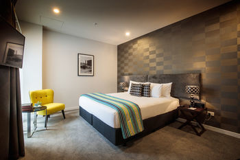 Hotel Off The Square