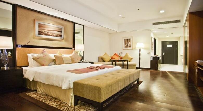 Hotel Somerset Greenways