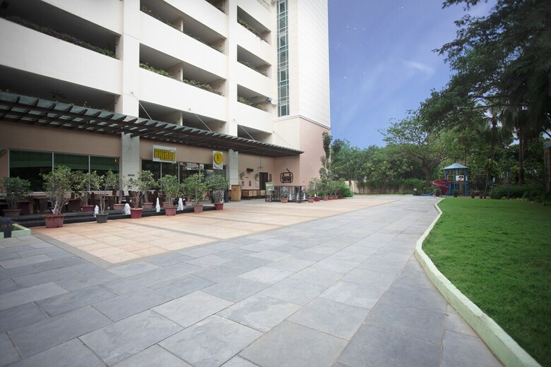 Hotel Somerset Greenways