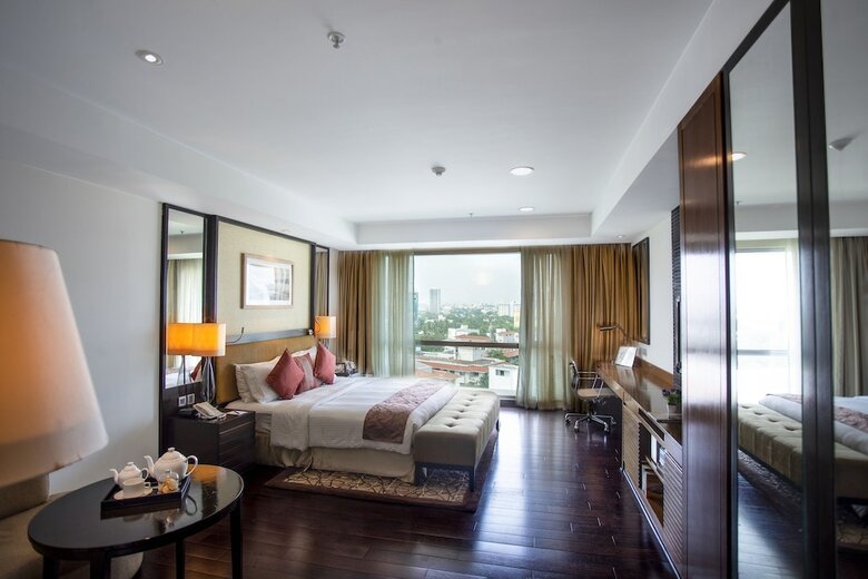 Hotel Somerset Greenways