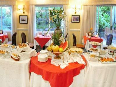 Villa Morra Suites Hotel