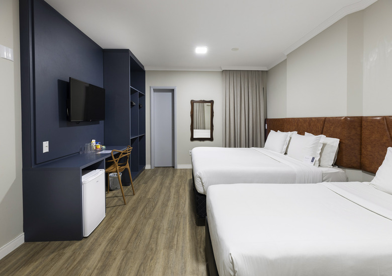 Hm Plaza Hotel