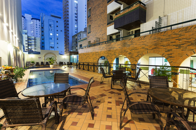 Hm Plaza Hotel
