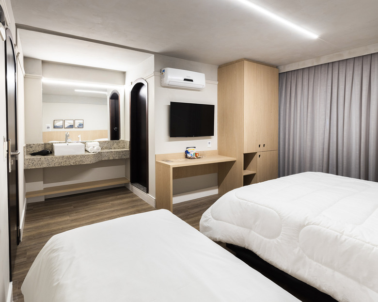 Hm Plaza Hotel