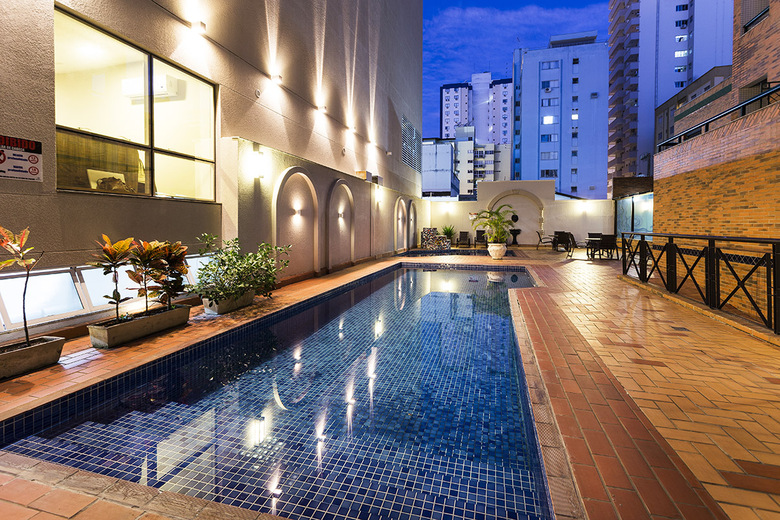 Hm Plaza Hotel