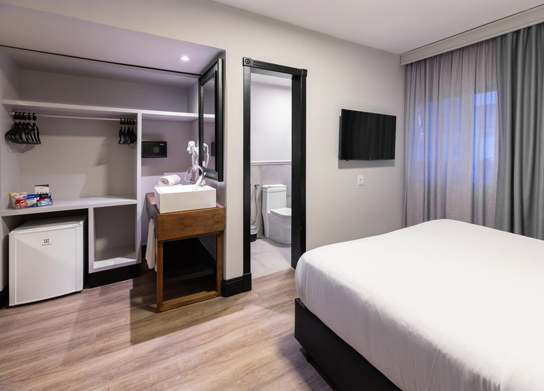 Hm Plaza Hotel