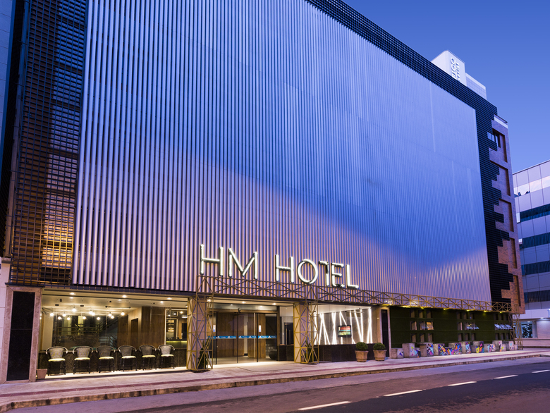 Hm Plaza Hotel