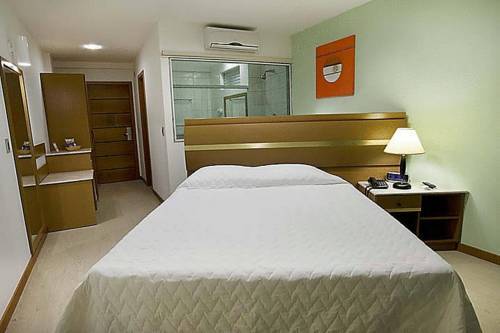 Hotel Brisa Tropical De Maca�