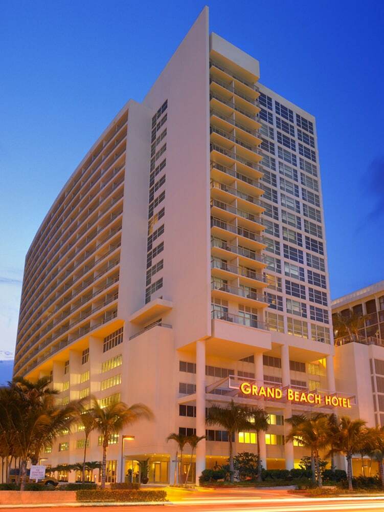 Grand Beach Hotel