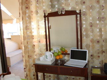 Hotel Rachel