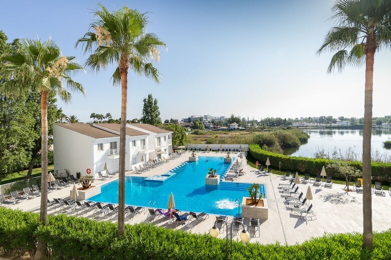 Hotel Eix Lagotel