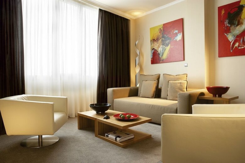 Porto Palace Hotel
