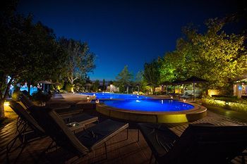 Petrino Suites Hotel